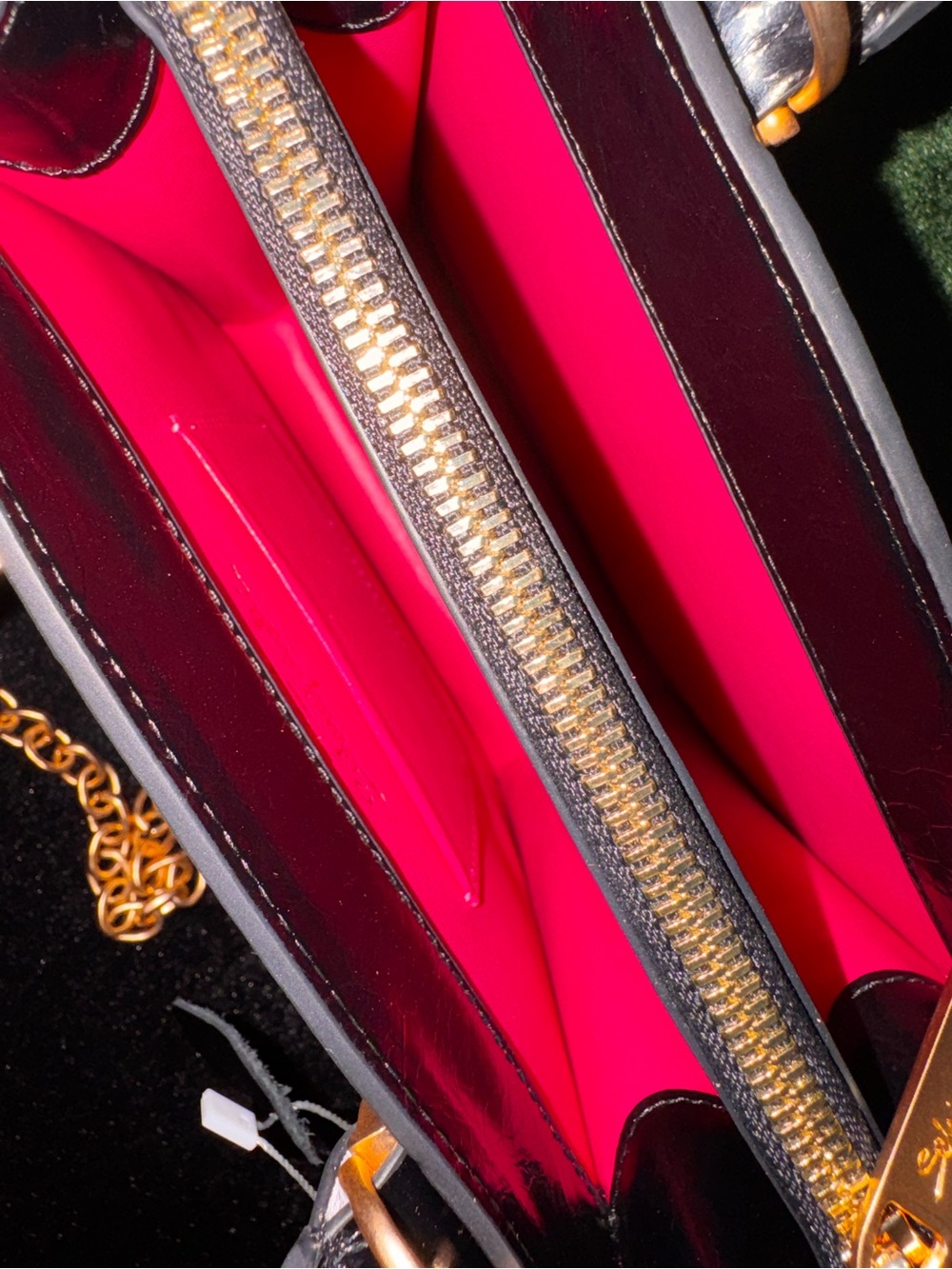 Schiaparelli inspired anatomy face Handbag - Picture 10 of 16
